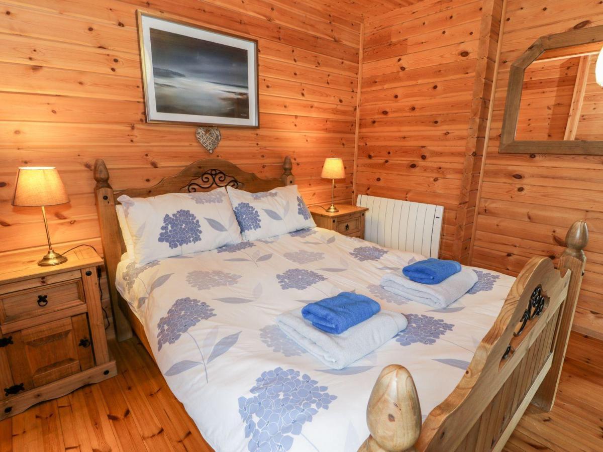 Sun View Lodge Llanbedr  Luaran gambar