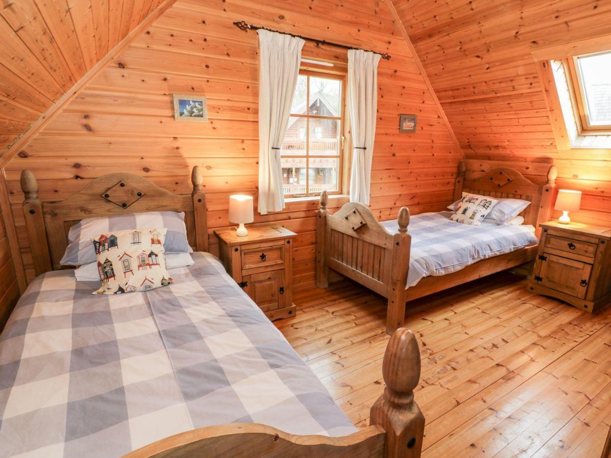 Sun View Lodge Llanbedr  Luaran gambar