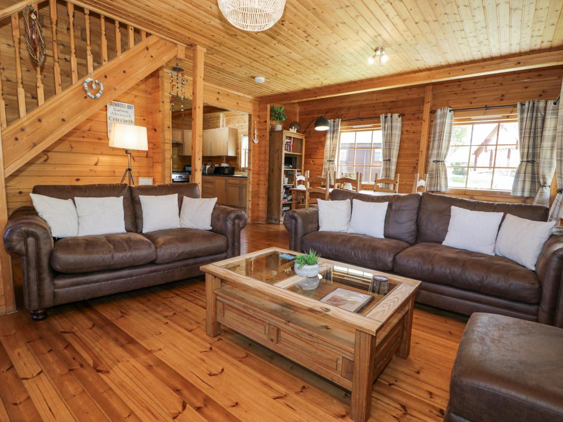 Sun View Lodge Llanbedr  Luaran gambar
