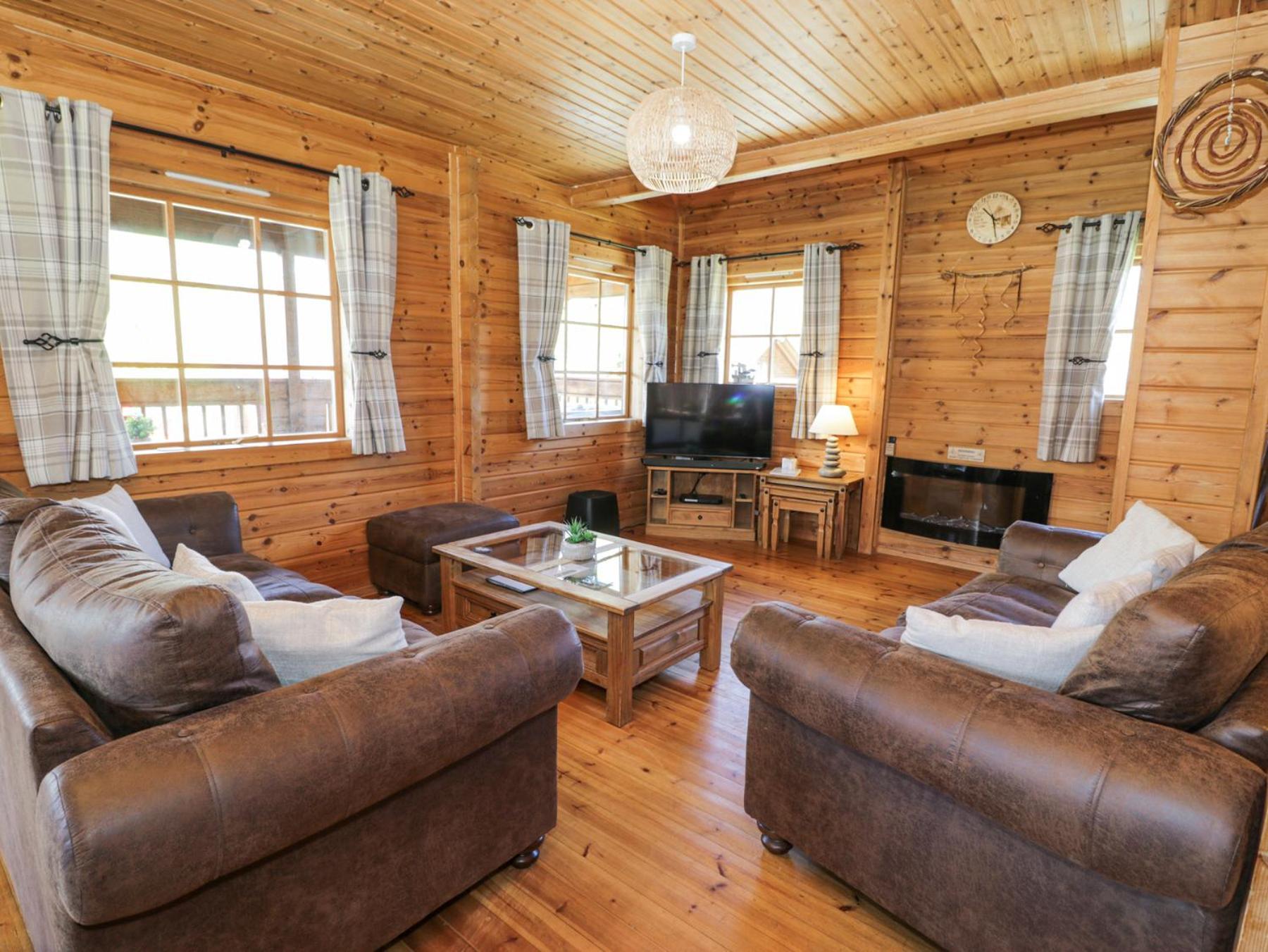 Sun View Lodge Llanbedr  Luaran gambar